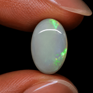 Australian Fire Opal -3.02 Carat / 3.25 Ratti