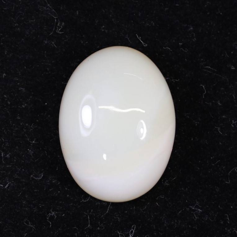 Australian White Opal - 7.80 Carat / 8.50 Ratti