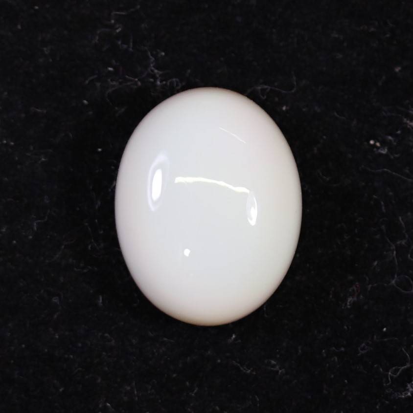 Australian White Opal - 8.50 Carat / 9.25 Ratti