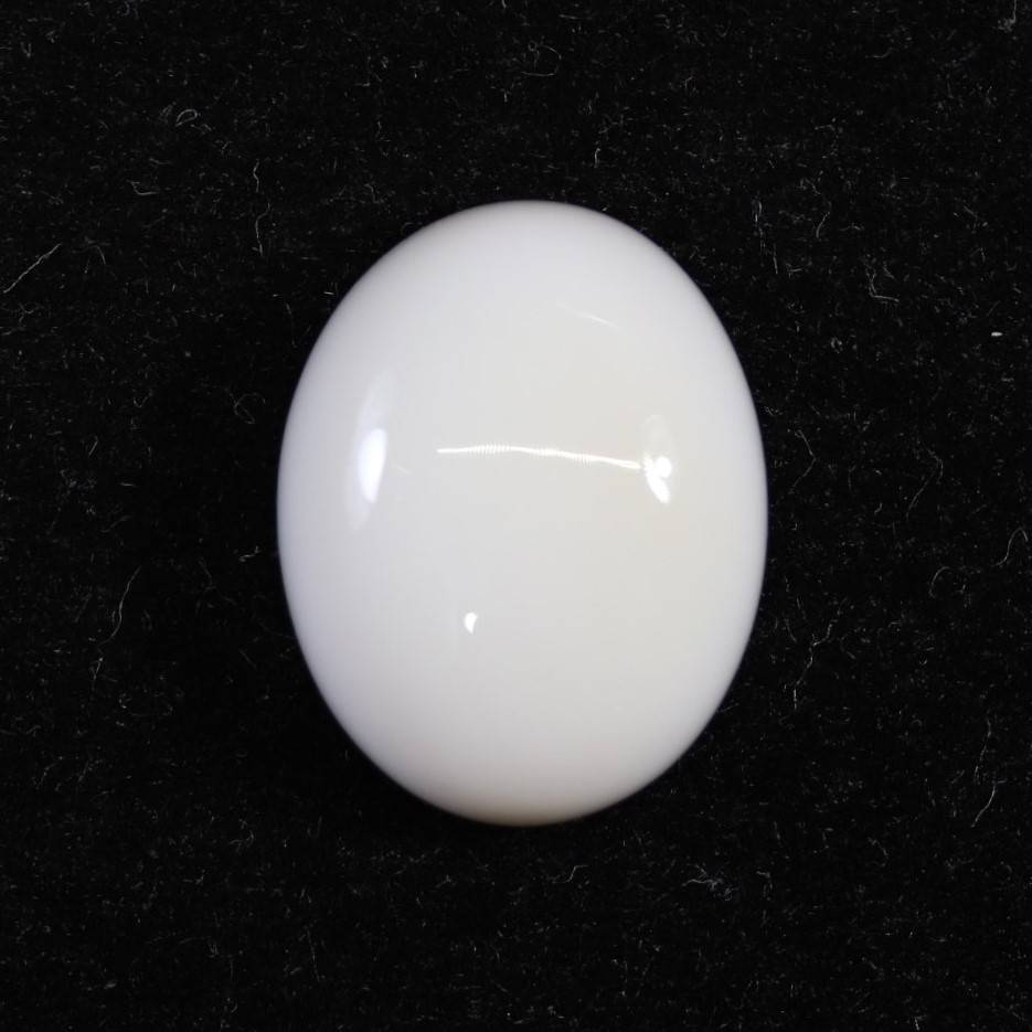 Australian White Opal - 9.10 Carat / 10.00 Ratti
