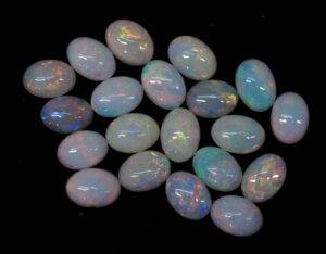 Australian Fire Opal - 5x7 mm Oval