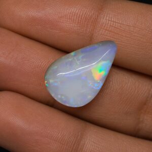 Australian Fire Opal - 4.60 Carat / 5.25 Ratti